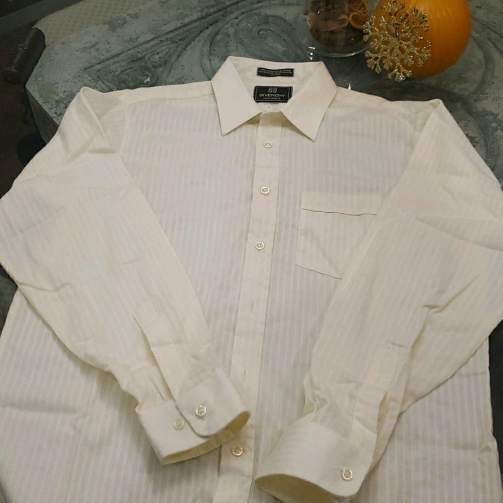 GIVENCHY Men's  DRESS SHIRT With Logo like new Large 16